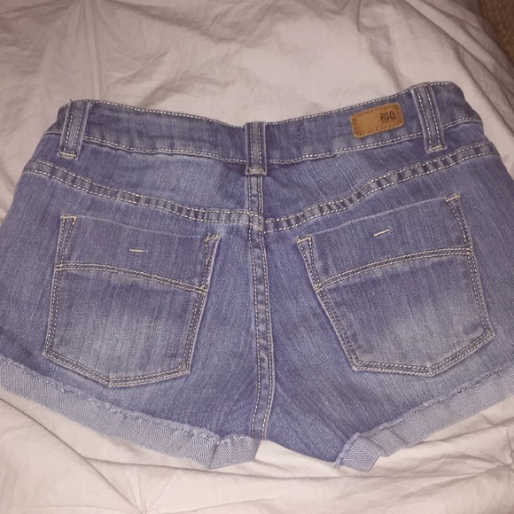 JEAN SHORTS - Picture 3 of 3